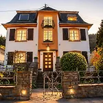 Ardoise Direkt An Der Mosel Zwischen Cochem Und Koblenz * Brodenbach