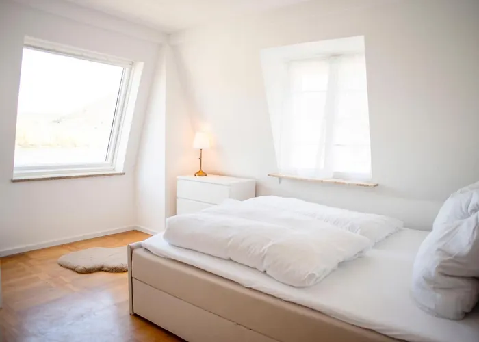 Ardoise Direkt An Der Mosel Zwischen Cochem Und Koblenz Brodenbach